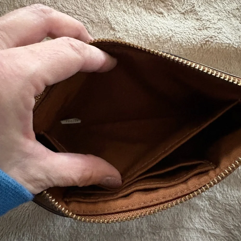 Coach Tan and Gold Shoulder Bag-used once. Like New. - Picture 8 of 8